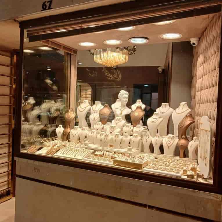طراحی صفر تا صد ویترین طلا فروشی